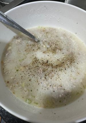 รูปของ โจ๊กคนอร์หมูใส่หมูสับ สูตรคนทำฟันคุดแต่ดันทุรังจะกิน
