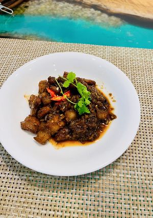 Hình của món Thịt kho mắm ruốc.
