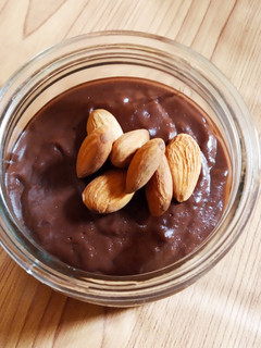 Una foto de Postrecito de chocolate sin gluten y vegano mega fácil
