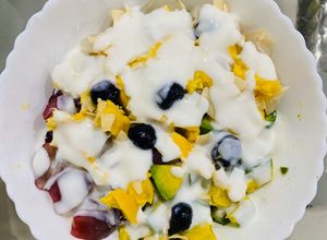 Hình của món Tráng miệng 🍨🍮: Yaourt bơ & trái cây.