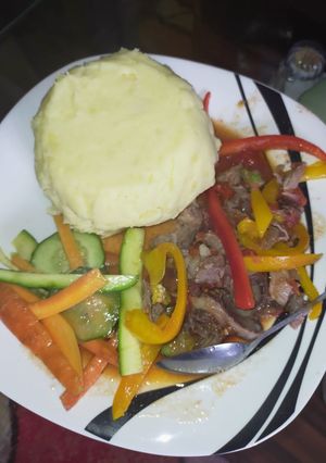 A picture of Creamy mashed potatoes.