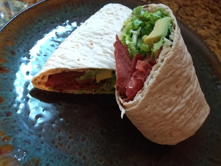 Easy Steps to Prepare Bacon Avocado Caesar Wrap the Awesome  Can spoil the tongue