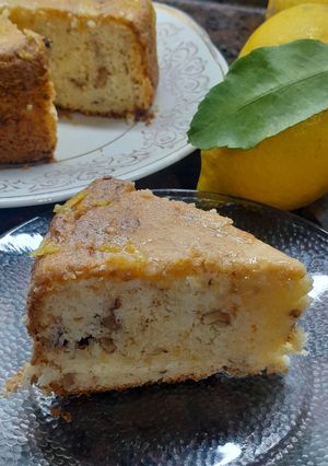 Una foto de 🍋 Budín de limón con chocolate y nueces sin TACC 🍫