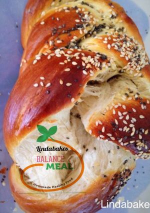 Hình của món Bánh mỳ Do Thái (Challah Bread).