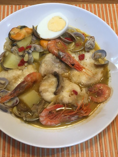 Una foto de Caldereta de rape y cocochas de bacalao