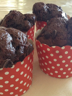 Una foto de Muffins de chocolate estilo Starbucks