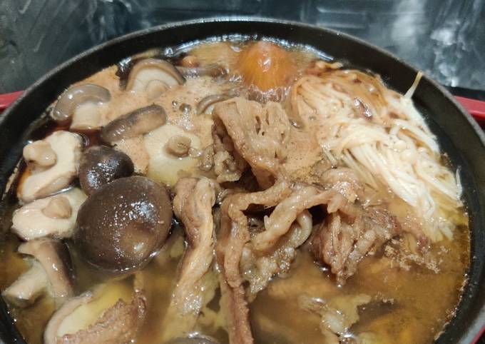 Easiest Way to Make Delicious Sukiyaki Beef (牛肉すき焼き)