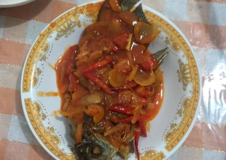 Cara Gampang memasak Gurame Goreng Pedas Manis Lezat