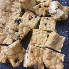A picture of Freezable sugar cookie cheesecake bars.