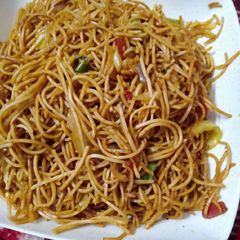 A picture of Garlic noodles.