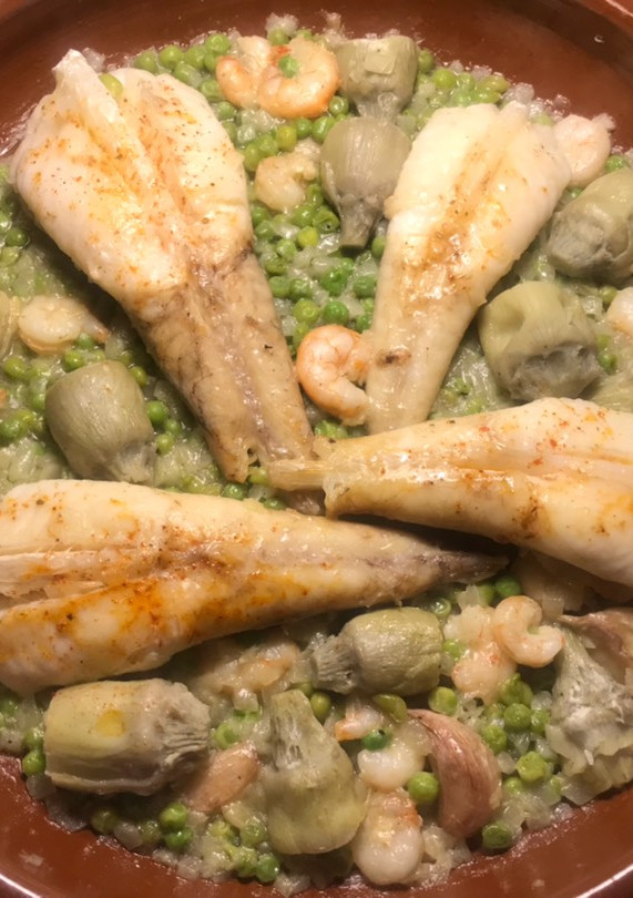 Una foto de Colitas de rape al microondas (con verduras congeladas)