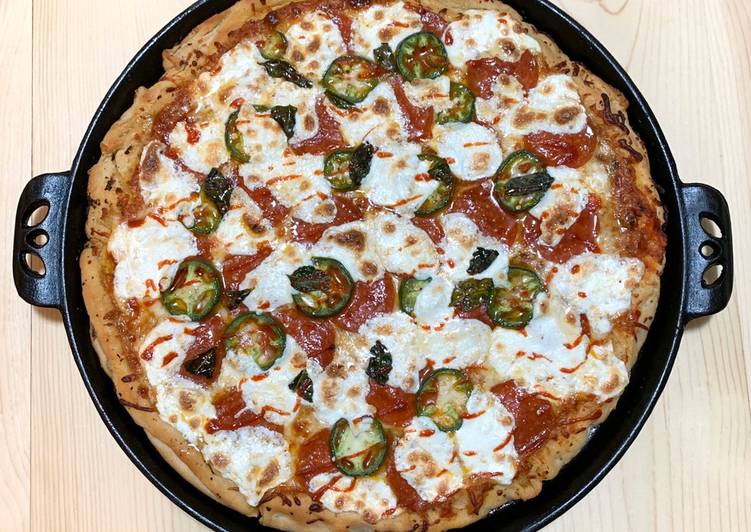 Step-by-Step Guide to Make Award-winning Honey Jalepeño Pizza