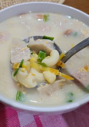 Foto resep Creamy Chicken Soup - Kids Friendly