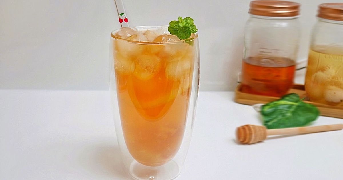 Resep Iced Lychee Tea / Teh Leci oleh Slicecutecake - Cookpad