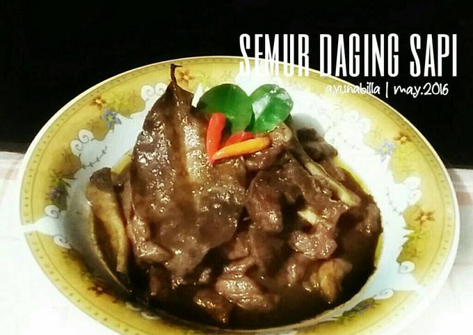 Semur daging sapi