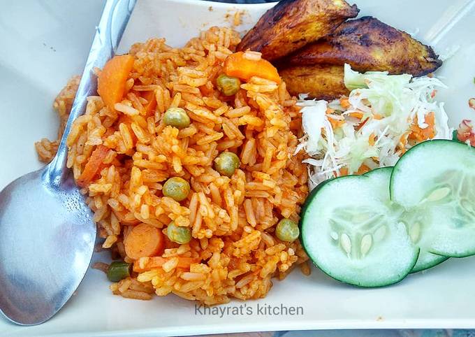 Vegetable Jollof Rice Recipe By Khayrat S Kitchenand Cakes Cookpad