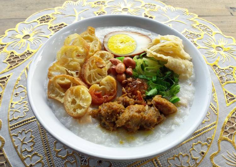 Chicken and Rice Porridge (Congee)