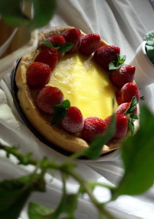 Une photo de Tartelette au lemon curd fraise