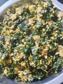 முருங்கை கீரை துவட்டல் செய்முறை முக்கிய புகைப்படம்