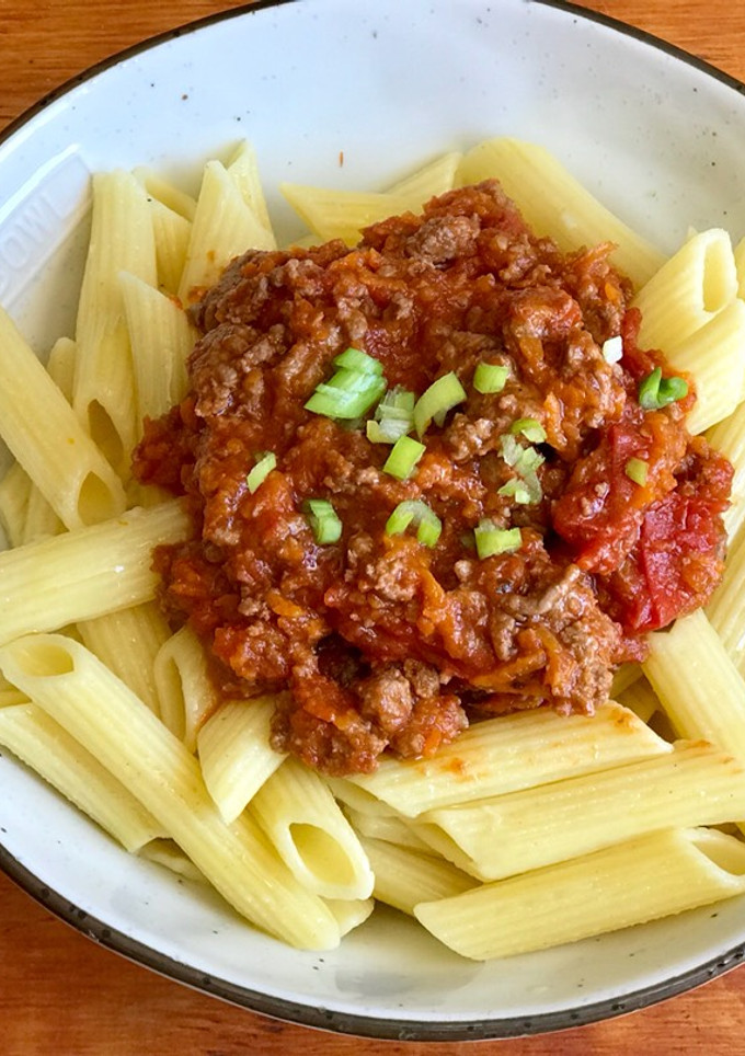 Una foto de Fideos con salsa casera