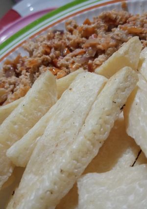 A picture of Fried yam and egg source.