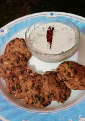 कुरकुरे दाल वडा (Kurkure dal vada recipe in Hindi) रेसिपी मुख्य फोटो