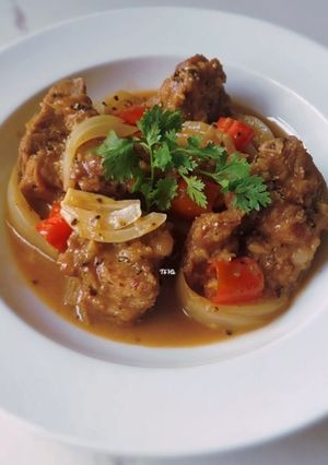 Hình của món Sườn NON kho chao.