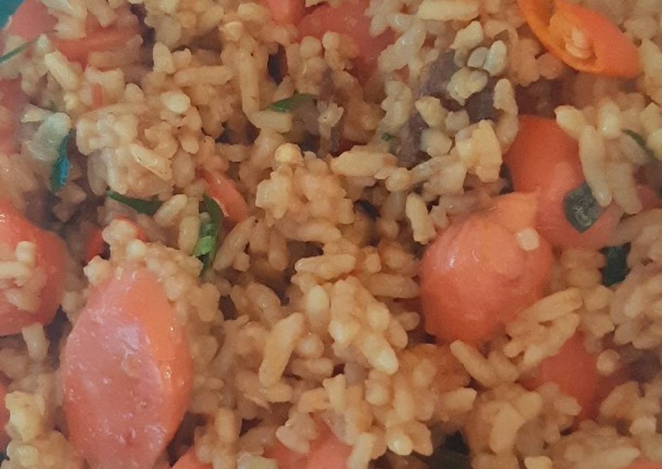 Nasi goreng kunyit daun jeruk