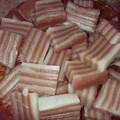 A picture of Kue Lapis Mudah & Enak.