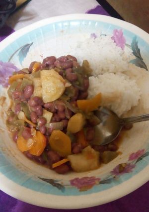 A picture of Stewed beans with rice.