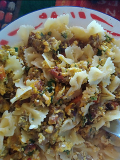 Una foto de Revoltijo de pollo con pasta