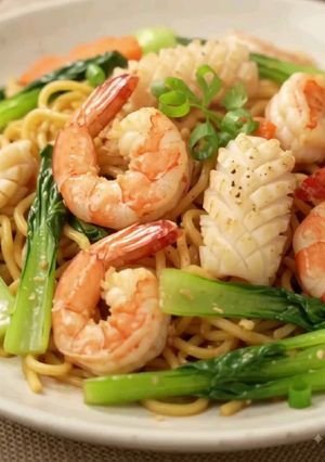Hình của món Mì Xào Hải Sản.
