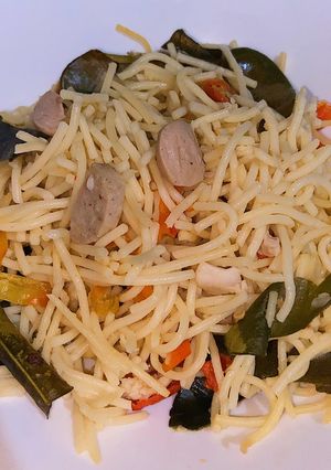 Foto resep Spaghetti Aglio Olio Pedas Wangi Daun Jeruk Andalan Keluarga😍