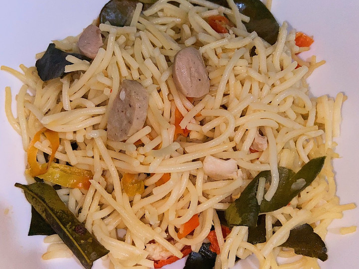 Resep Spaghetti Aglio Olio Pedas Wangi Daun Jeruk Andalan Keluarga😍 Anti Gagal