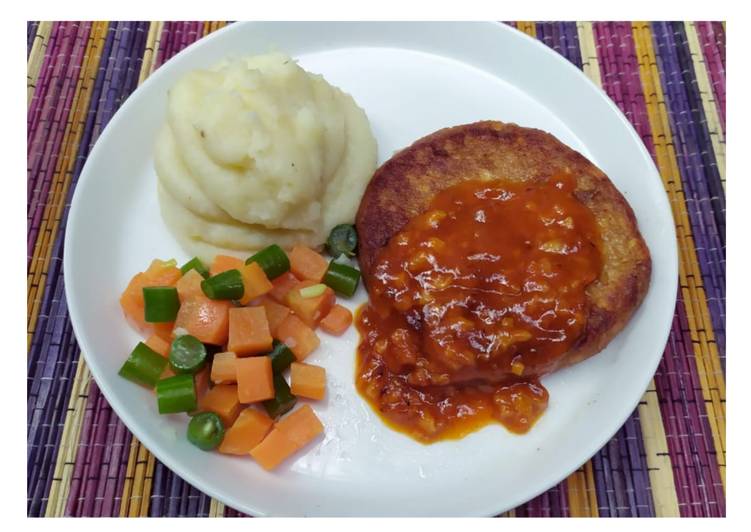 Cara Bikin Creamy mashed potato and steak tempe (BBQ sauce) bydeesawitri Enak dan Antiribet