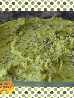 Una foto de Hummus de Guisantes