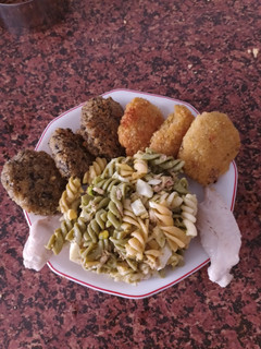 Una foto de Croquetas de garbanzos y maíz