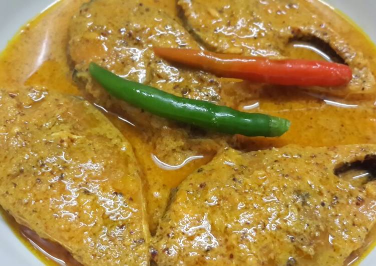 Simple Way to Prepare Award-winning Steamed Hilsa / Bhapa Ilish