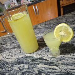 A picture of Lemonade 🍋.