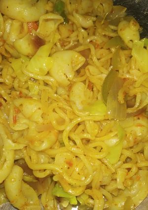 A picture of Veg pasta maggi.