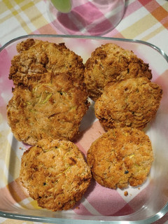 Foto di Polpette di zucchine gratugiate cotte nella friggitrice ad aria