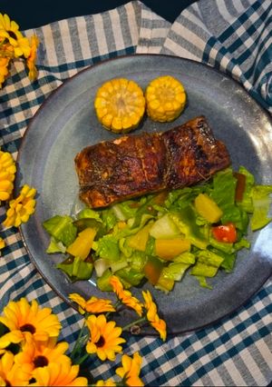 A picture of Pomegranate Glazed Salmon.
