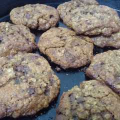 Una foto de 35. cookies con chocolate y avena 🍪 merienda golosa