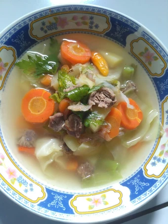 Langkah Mudah untuk Membuat Resep Sayur Sop Tetelan Daging Sapi Anti Ribet, Enak