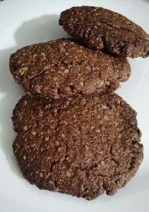 Una foto de Galletas de chocolate y avena