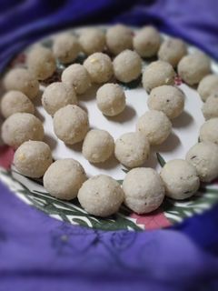নারকেল নাড়ু (narkel naru recipe in bengali) রেসিপির প্রধান ছবি