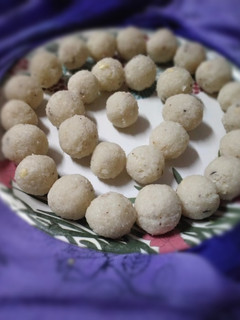 নারকেল নাড়ু (narkel naru recipe in bengali) রেসিপির প্রধান ছবি