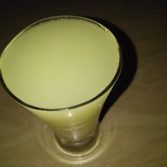 A picture of Ginger and lemon drink!.
