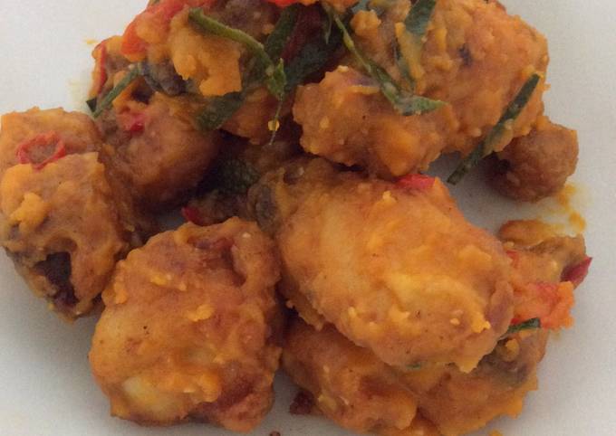 Ini dia! Cara gampang bikin Fried Chicken 🍗Salted Egg Sauce🍳 yang gurih