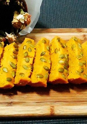 รูปของ เค้กฟักทองเพื่อสุขภาพ สูตรนึ่ง Healthy Pumpkin Steamed Cake